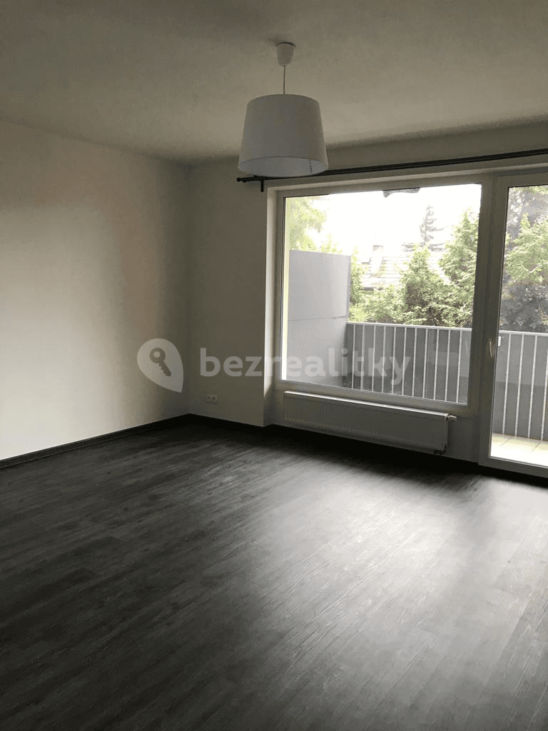 Prenájom bytu 1-izbový 41 m², Letovská, Praha, Praha