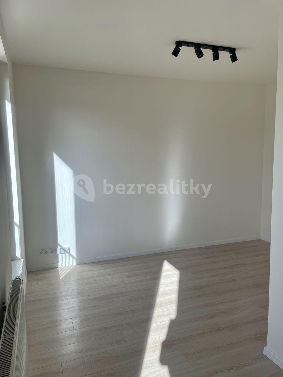 Prenájom bytu 1-izbový 23 m², Poděbradská, Praha, Praha