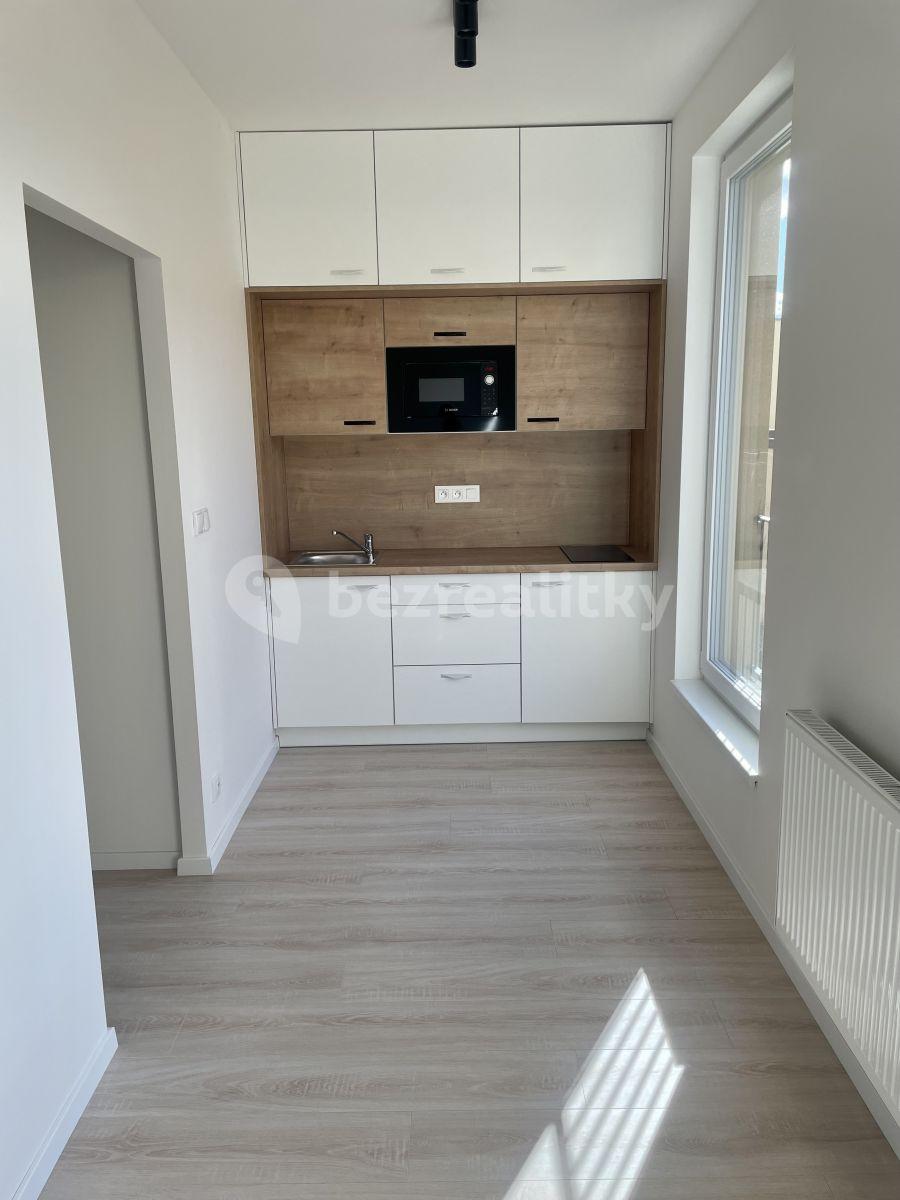 Prenájom bytu 1-izbový 23 m², Poděbradská, Praha, Praha