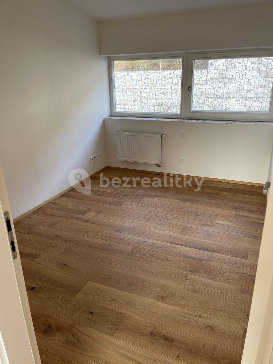 Prenájom bytu 3-izbový 88 m², Pod Akáty, Praha, Praha