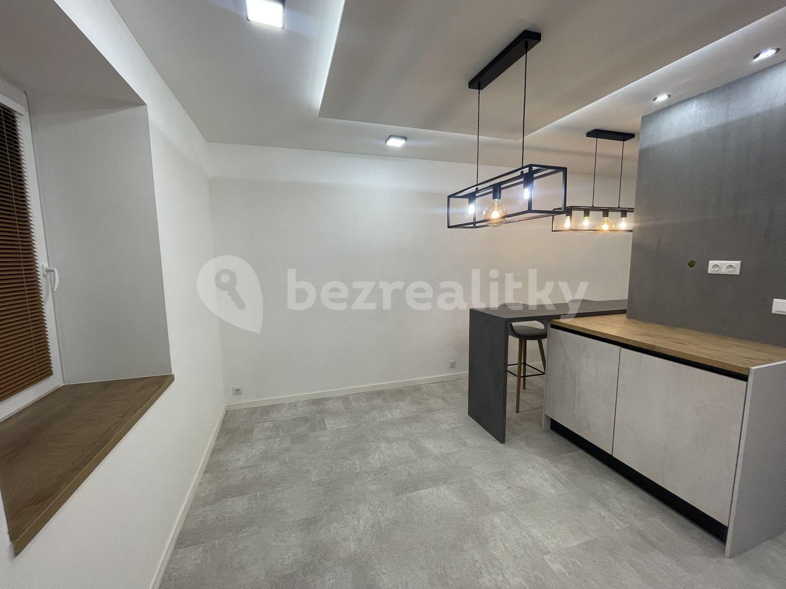 Prenájom bytu 2-izbový 48 m², Zlínská, Liberec, Liberecký kraj