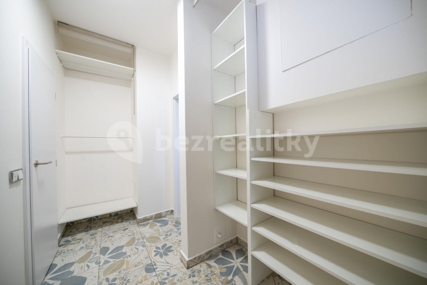 Prenájom bytu 2-izbový 55 m², Na Tabulovém vrchu, Olomouc, Olomoucký kraj