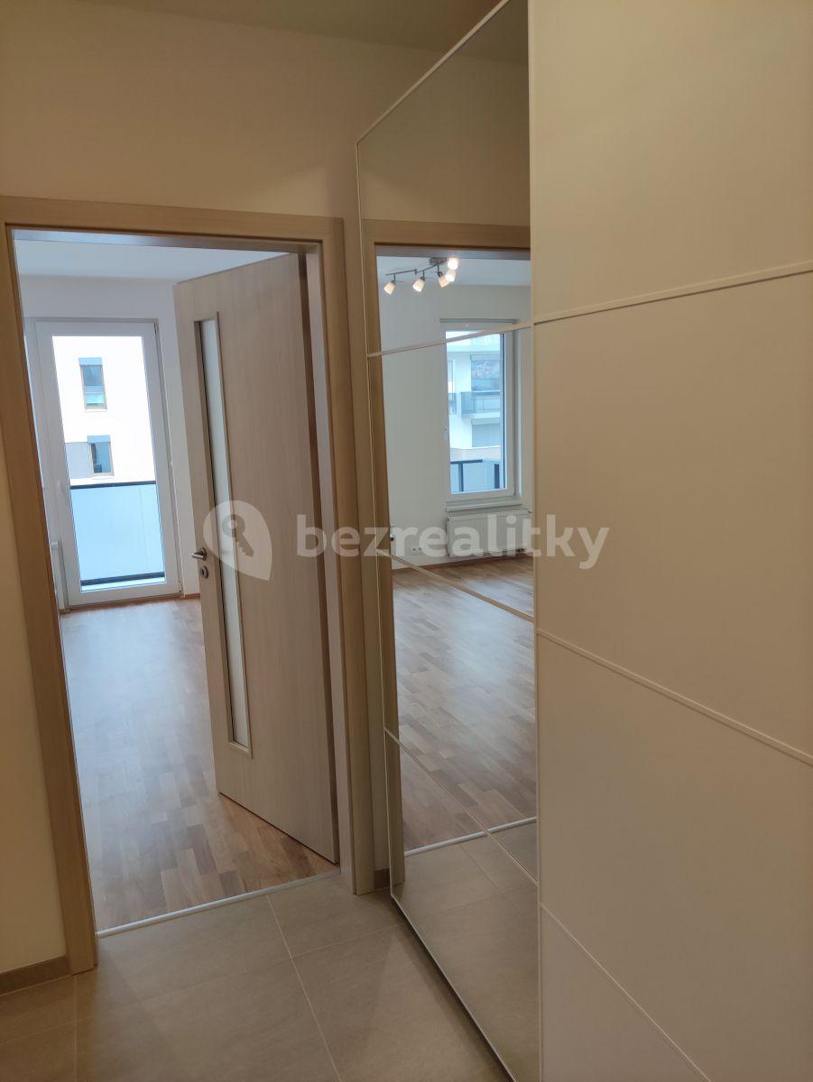 Prenájom bytu 1-izbový 36 m², Saarinenova, Praha, Praha