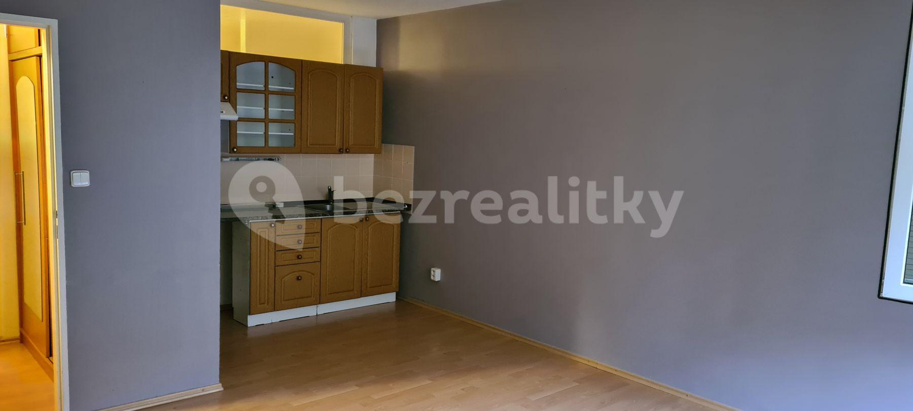 Prenájom bytu 1-izbový 30 m², Ohradní, Praha, Praha