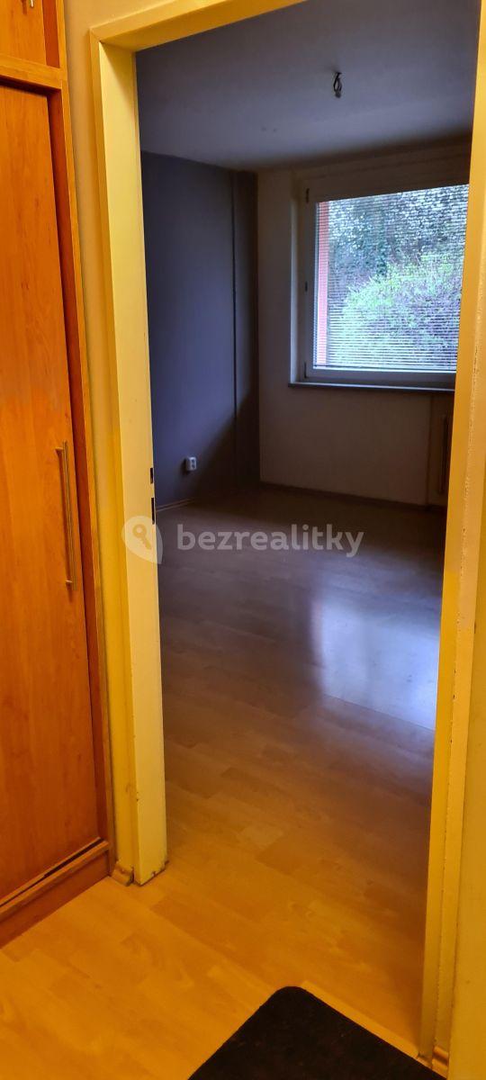 Prenájom bytu 1-izbový 30 m², Ohradní, Praha, Praha