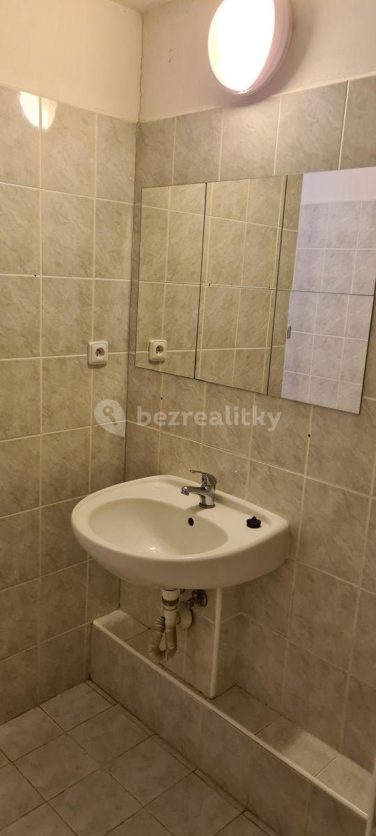 Prenájom bytu 1-izbový 30 m², Ohradní, Praha, Praha