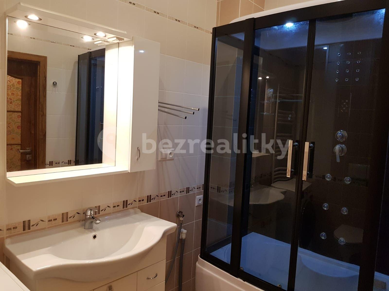 Predaj bytu 3-izbový 85 m², Moravská, Karlovy Vary, Karlovarský kraj