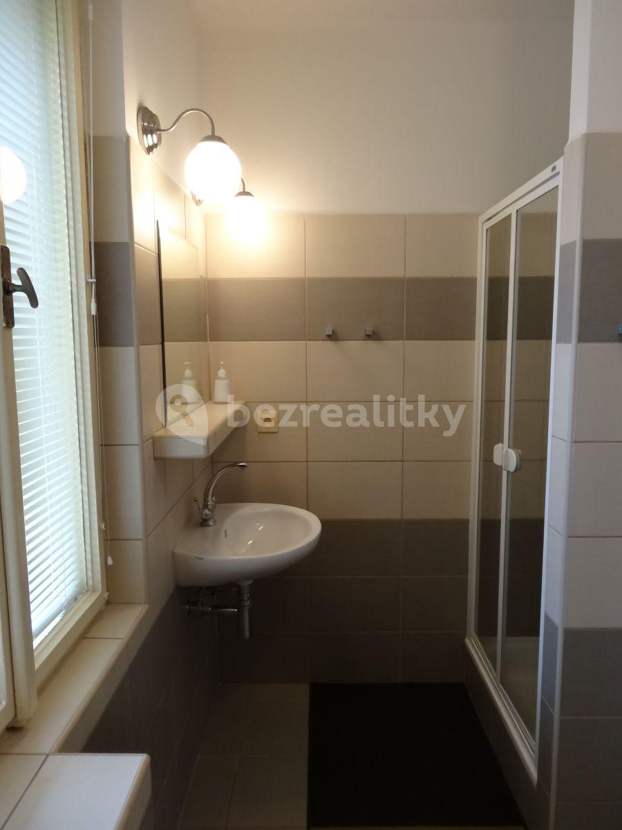 Prenájom bytu 1-izbový 46 m², Fügnerova, Poděbrady, Středočeský kraj