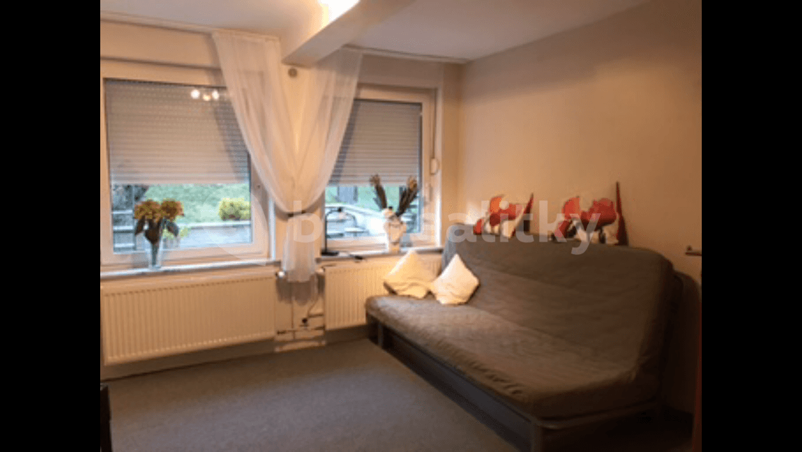 Prenájom bytu Garsoniéra 16 m², K Ovčínu, Praha, Praha