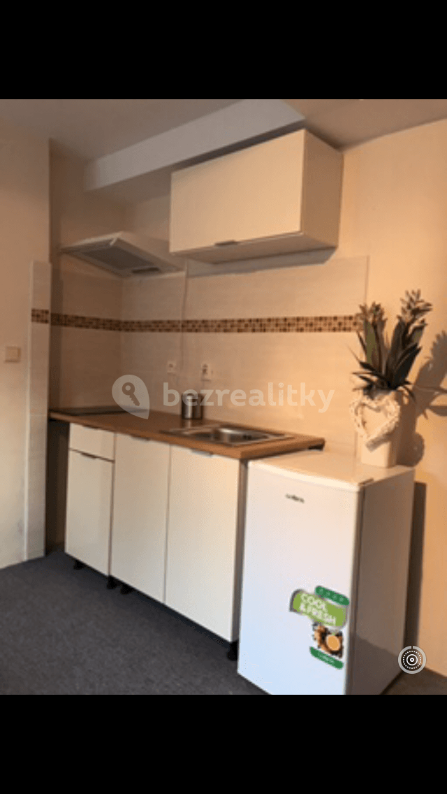 Prenájom bytu Garsoniéra 16 m², K Ovčínu, Praha, Praha