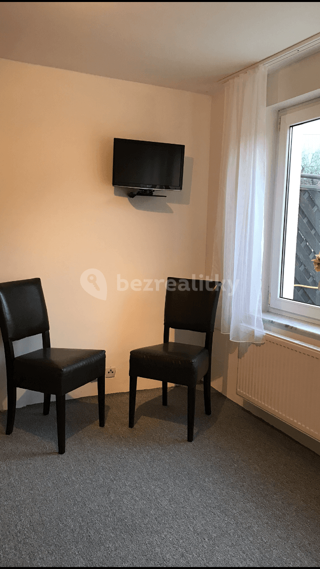 Prenájom bytu Garsoniéra 16 m², K Ovčínu, Praha, Praha