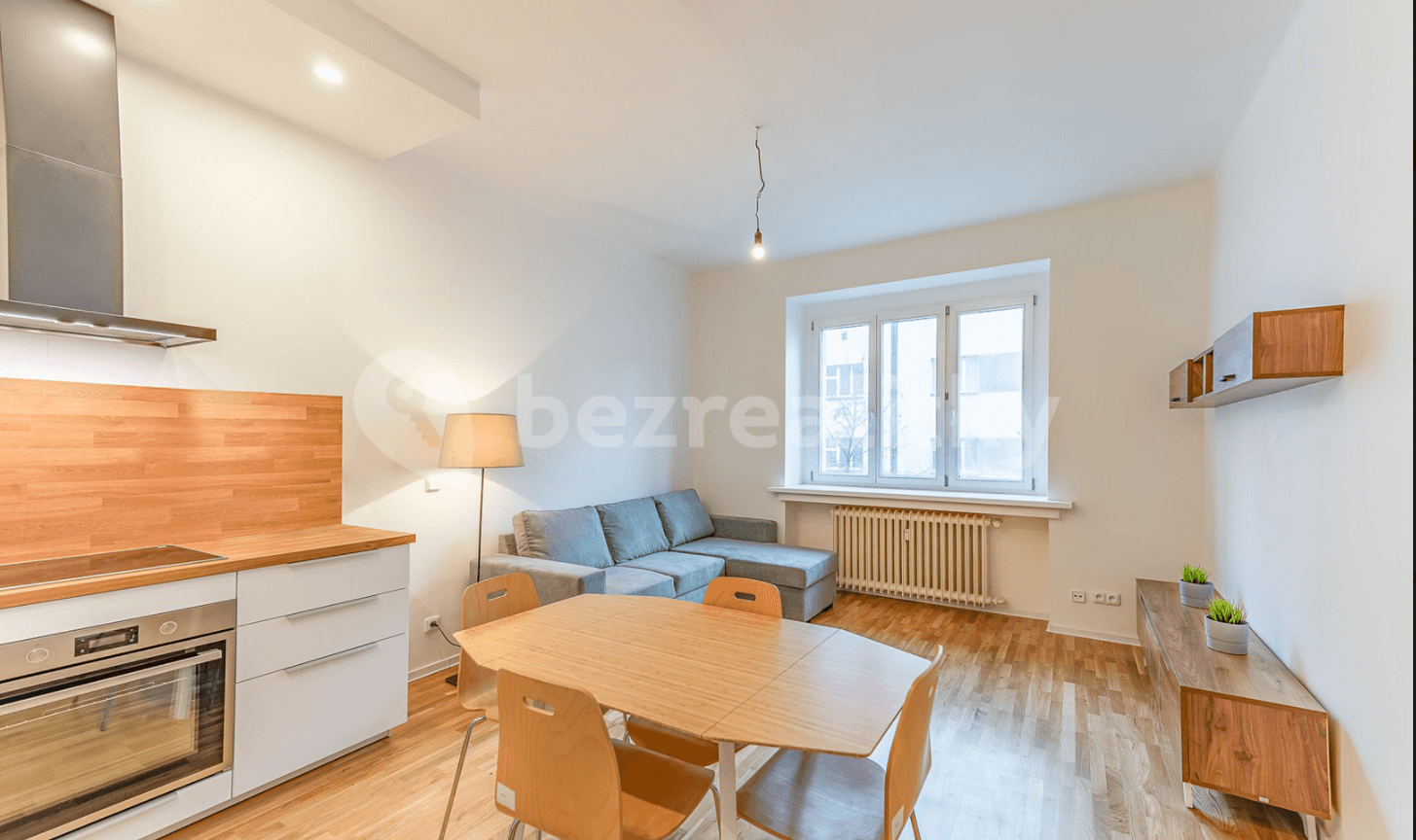 Prenájom bytu 2-izbový 53 m², Lucemburská, Praha, Praha