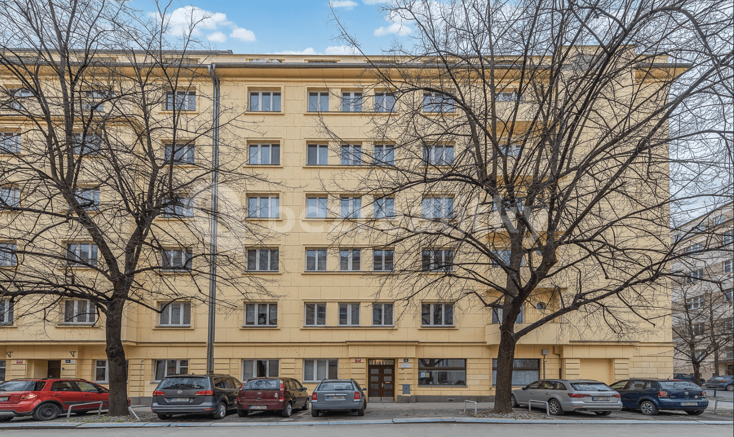 Prenájom bytu 2-izbový 53 m², Lucemburská, Praha, Praha