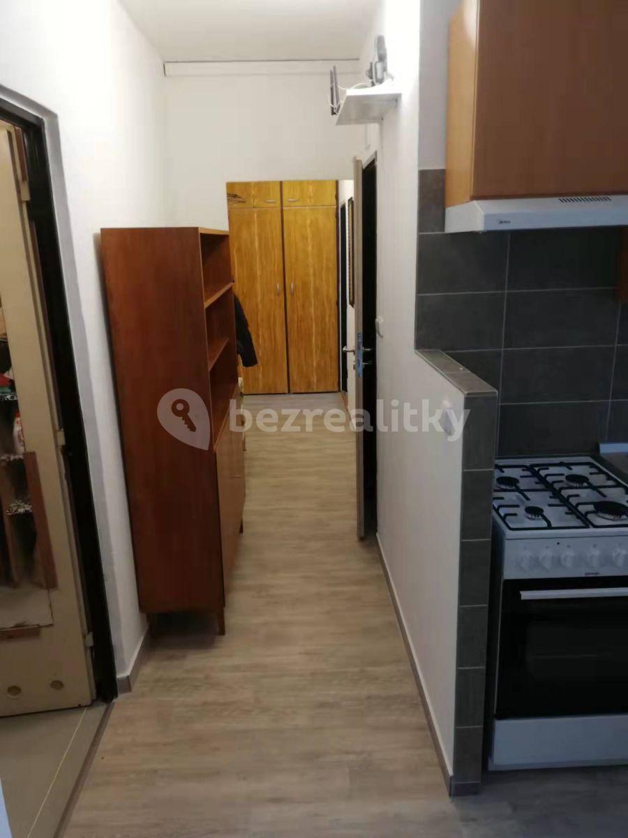 Prenájom bytu 3-izbový 74 m², Demlova, Jihlava, Kraj Vysočina