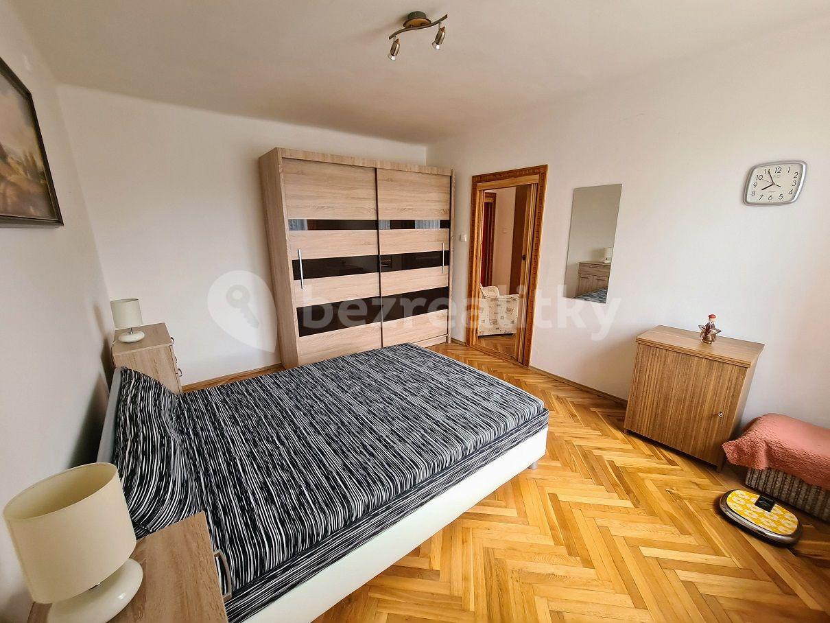 Prenájom bytu 2-izbový 60 m², Helsinská, Kladno, Středočeský kraj