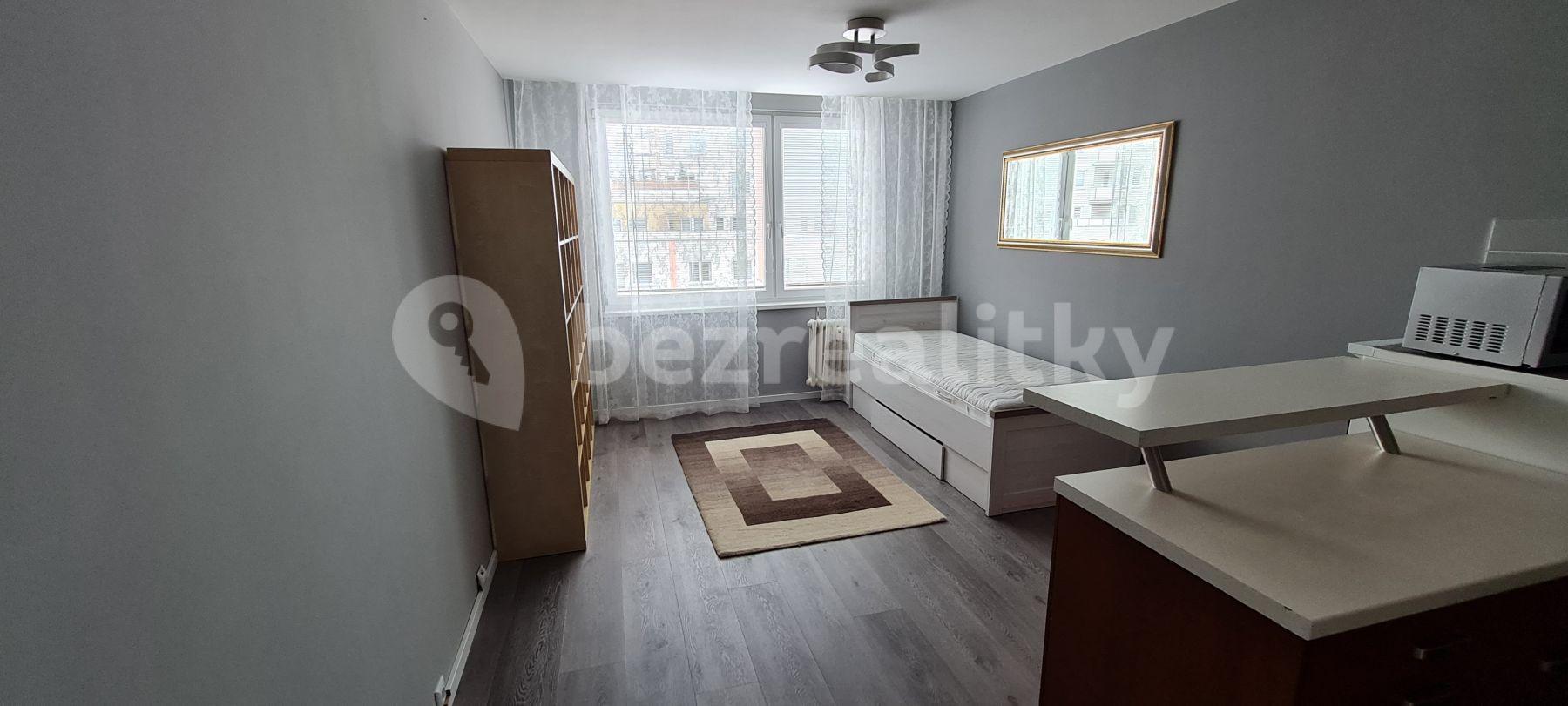 Prenájom bytu 1-izbový 29 m², Semická, Praha, Praha