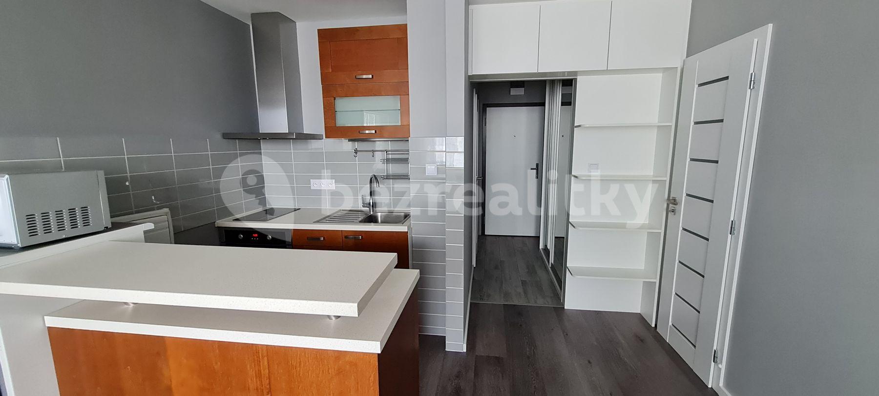 Prenájom bytu 1-izbový 29 m², Semická, Praha, Praha