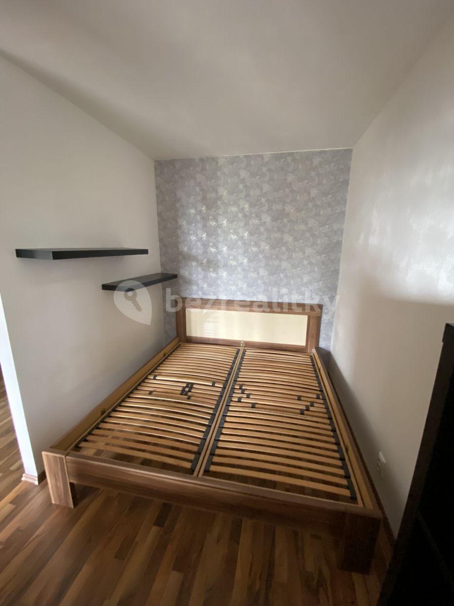 Prenájom bytu 1-izbový 54 m², Litoměřická, Praha, Praha