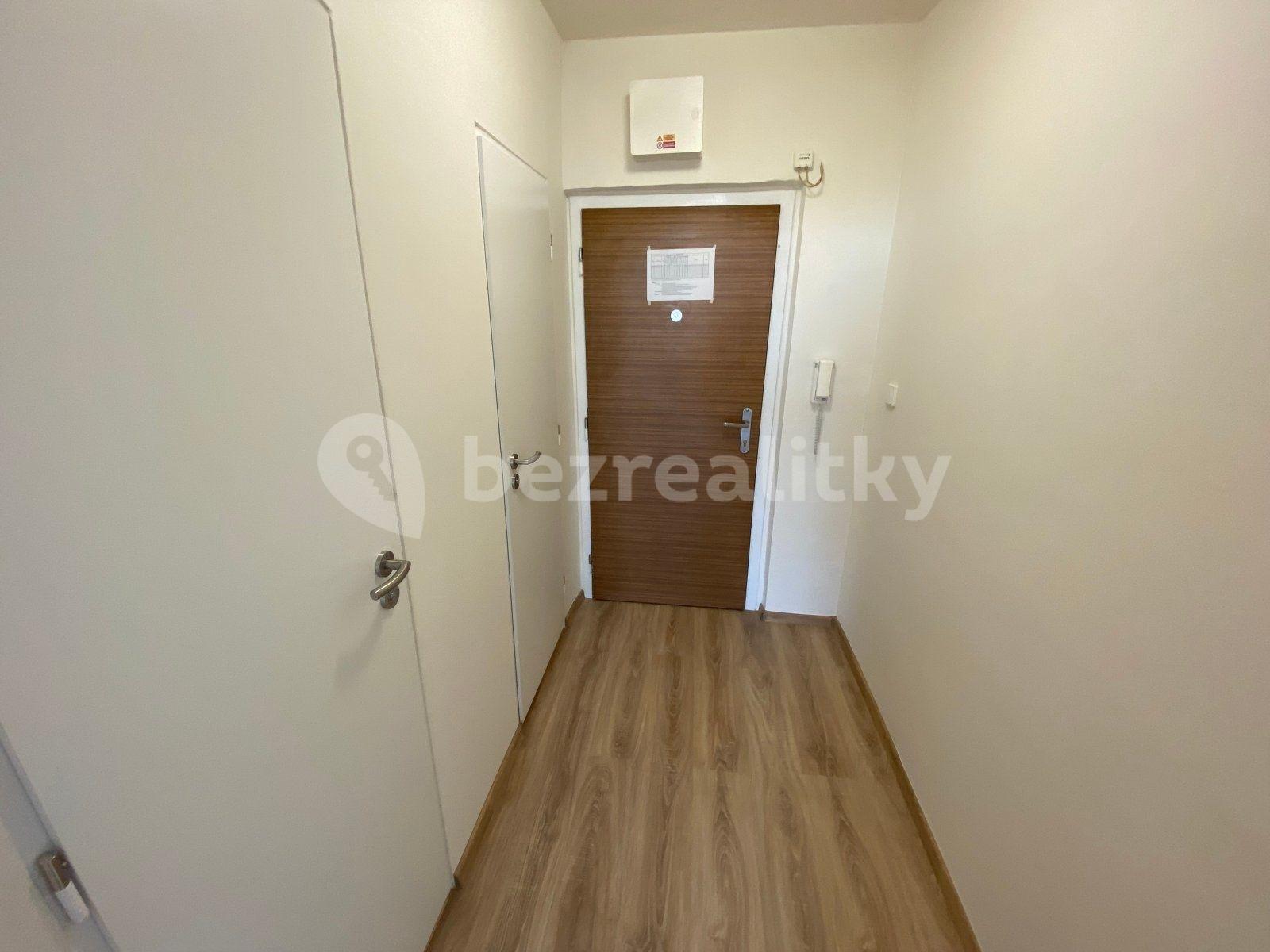 Prenájom bytu 1-izbový 28 m², Okružní, Orlová, Moravskoslezský kraj