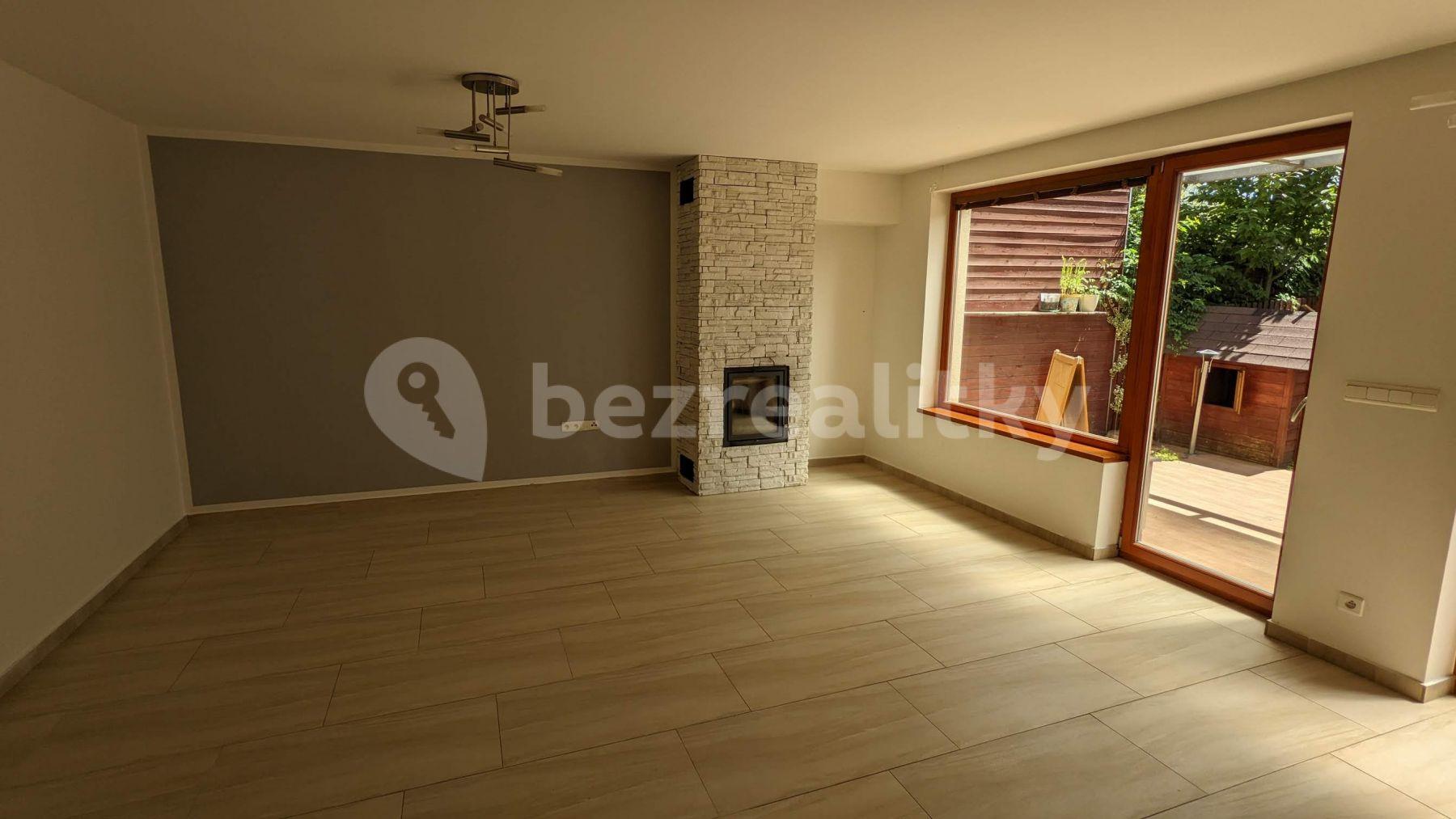 Prenájom domu 150 m², pozemek 344 m², Bezručova, Zeleneč, Středočeský kraj