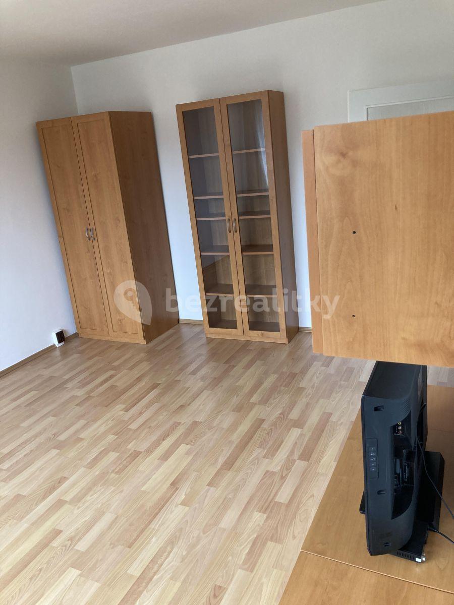 Prenájom bytu 1-izbový 30 m², Varnsdorfská, Praha, Praha