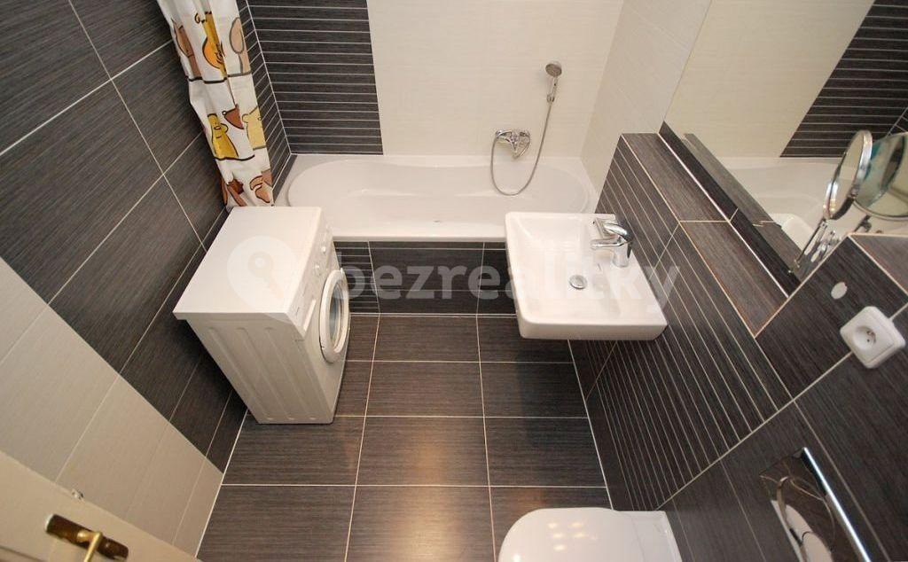 Prenájom bytu 2-izbový 58 m², Jilemnického, Praha, Praha