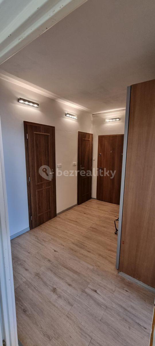 Prenájom bytu 4-izbový 94 m², U Kamýku, Praha, Praha