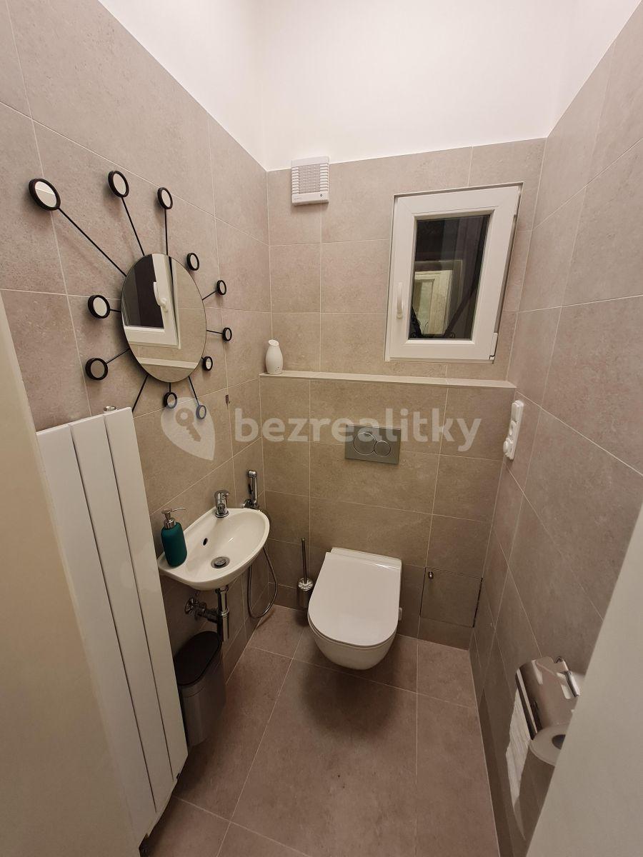 Prenájom bytu 2-izbový 91 m², Na Zderaze, Praha, Praha