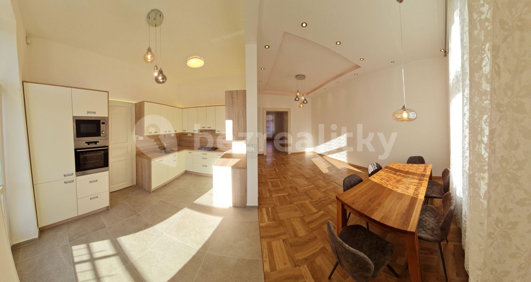 Prenájom bytu 2-izbový 91 m², Na Zderaze, Praha, Praha