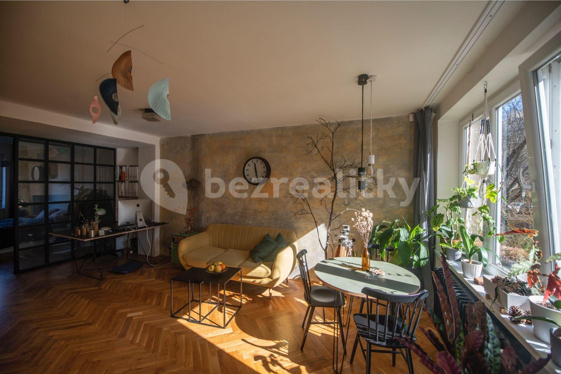 Prenájom bytu 2-izbový 53 m², Patočkova, Praha, Praha