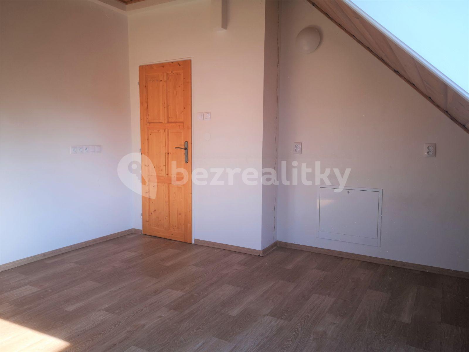 Prenájom bytu 3-izbový 72 m², Hornických učňů, Příbram, Středočeský kraj