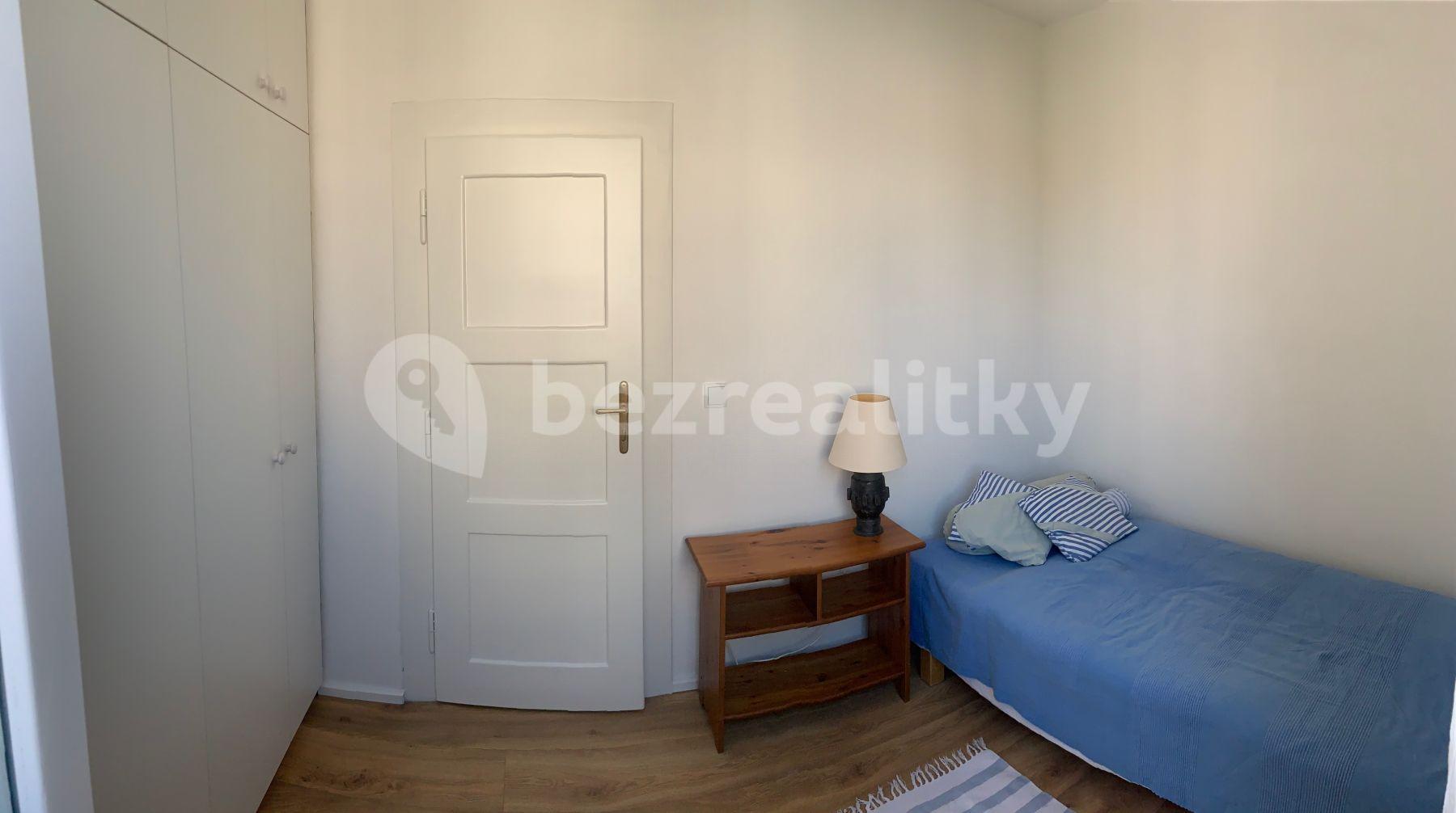 Prenájom bytu 4-izbový 88 m², Severozápadní Ⅴ, Praha, Praha