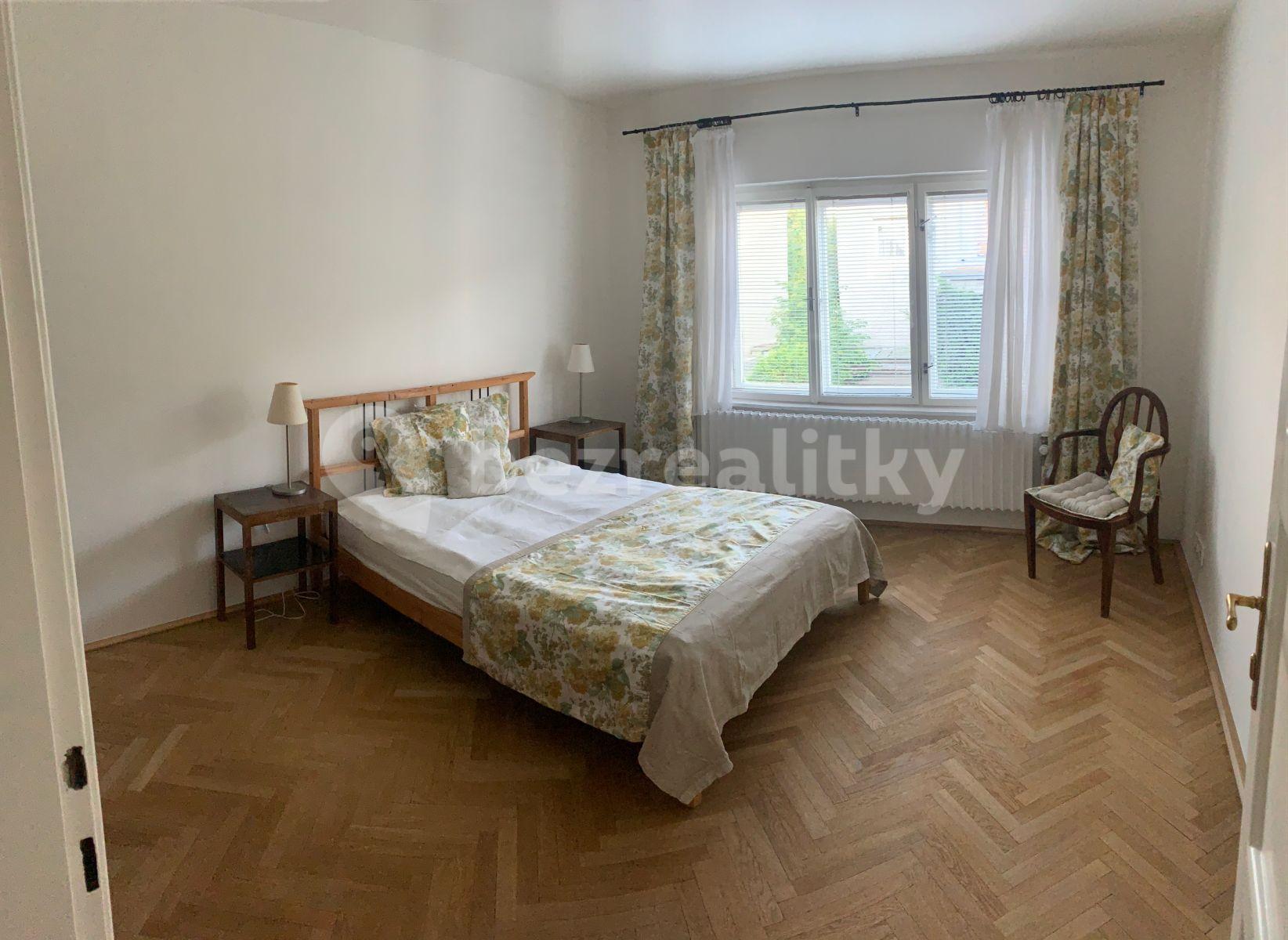 Prenájom bytu 4-izbový 88 m², Severozápadní Ⅴ, Praha, Praha