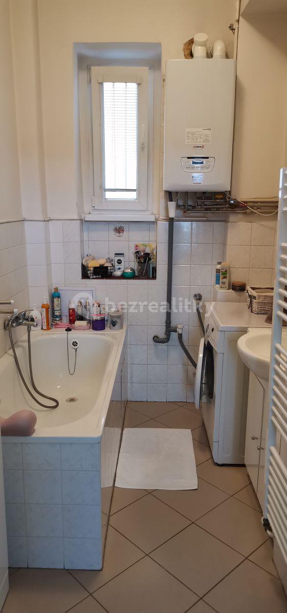 Prenájom bytu 1-izbový 37 m², Na Maninách, Praha, Praha