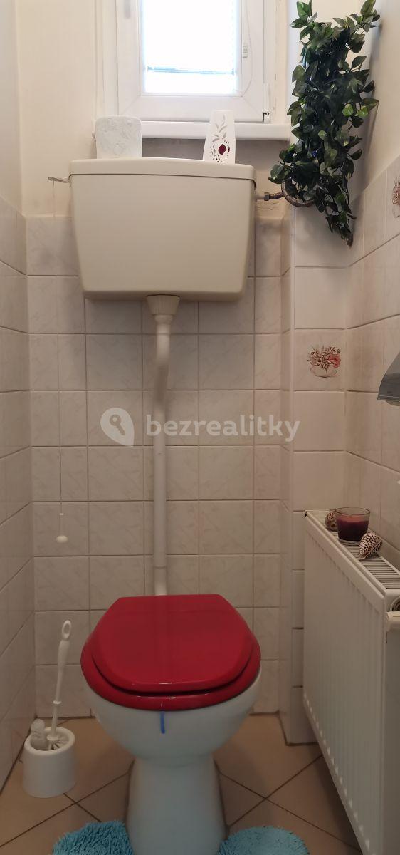 Prenájom bytu 1-izbový 37 m², Na Maninách, Praha, Praha