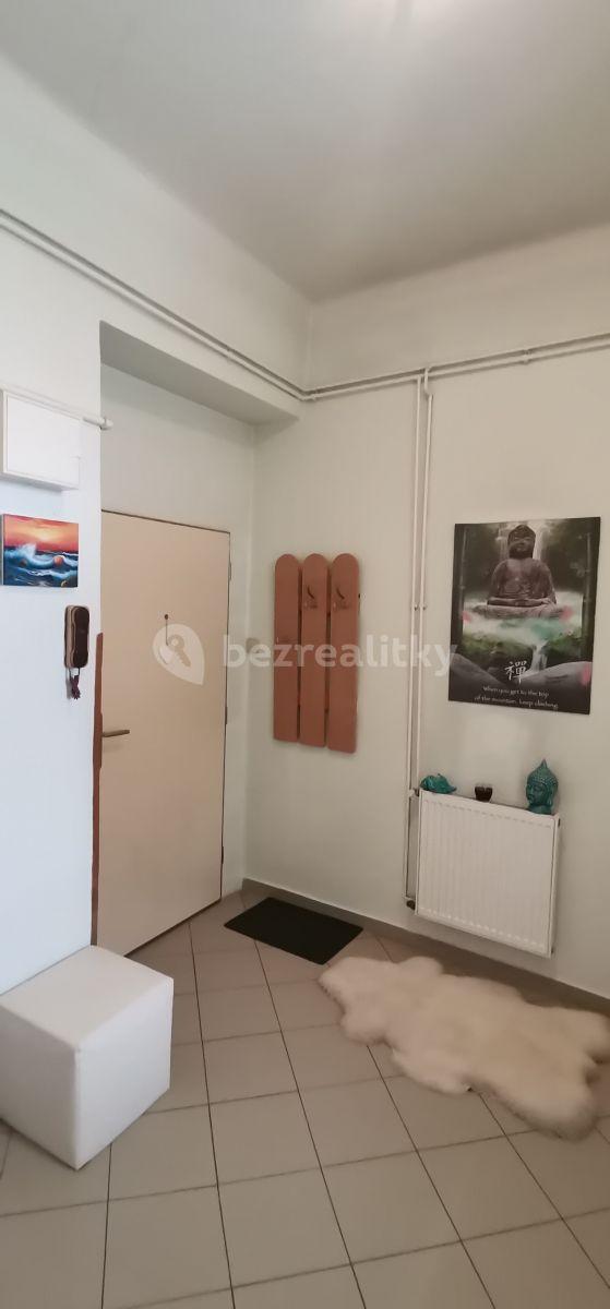 Prenájom bytu 1-izbový 37 m², Na Maninách, Praha, Praha