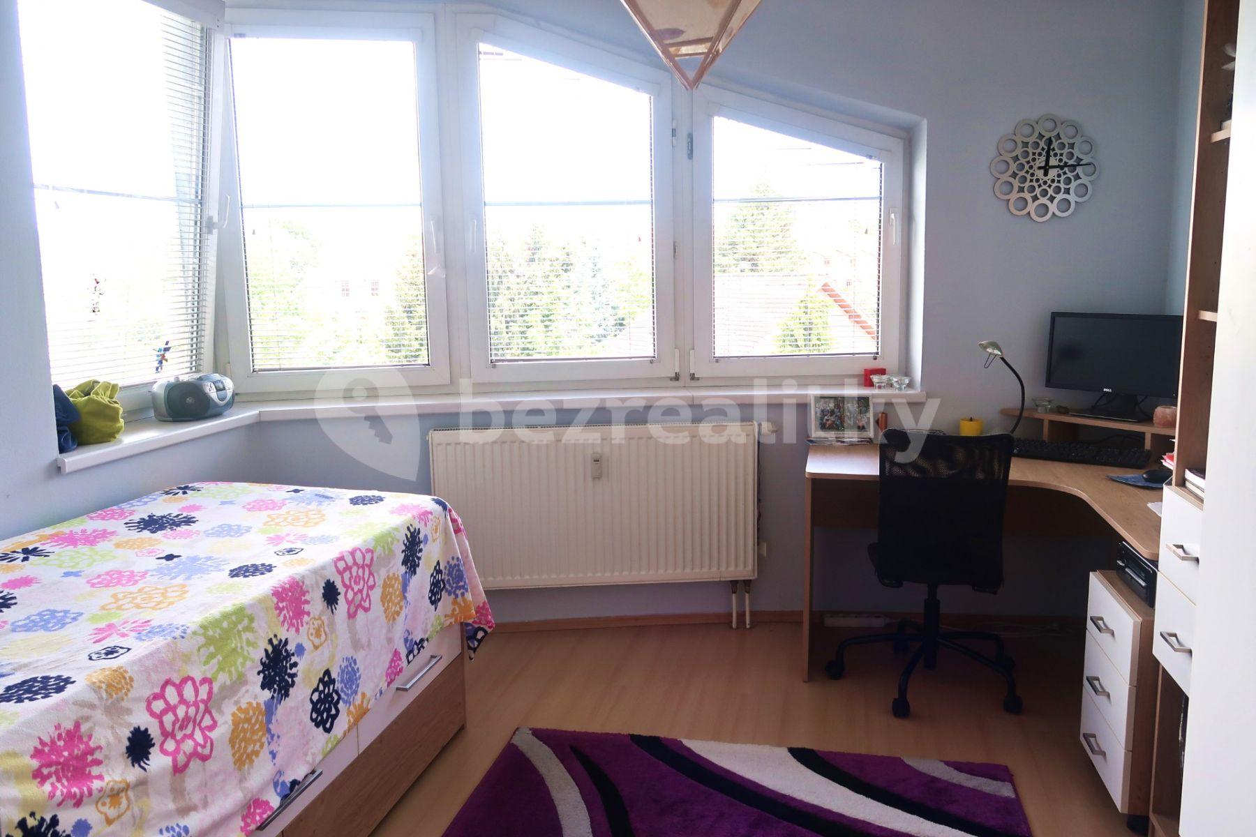 Predaj bytu 3-izbový 89 m², Kmochova, Hostivice, Středočeský kraj