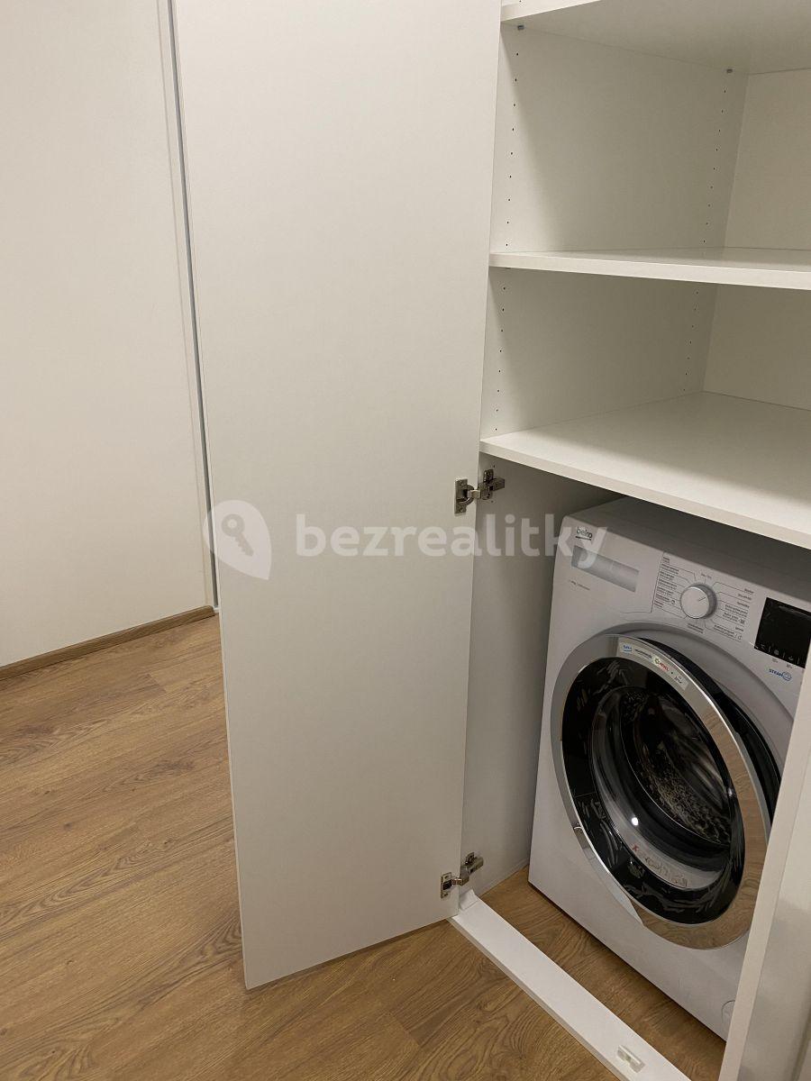 Prenájom bytu 2-izbový 63 m², Stochovská, Praha, Praha