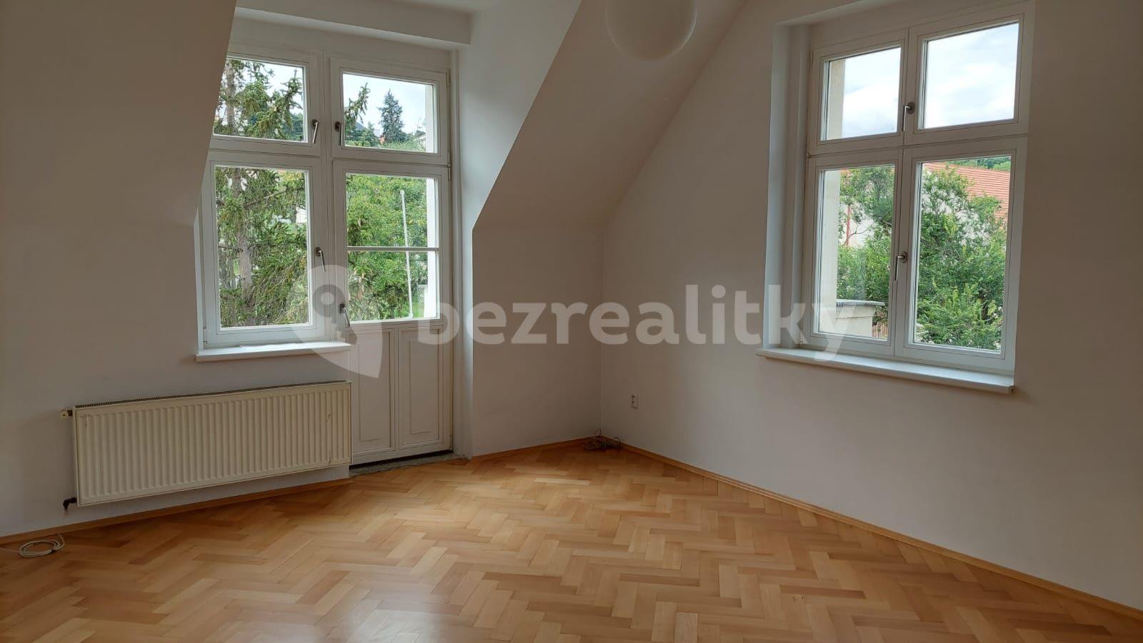 Prenájom bytu 2-izbový 60 m², Velvarská, Praha, Praha