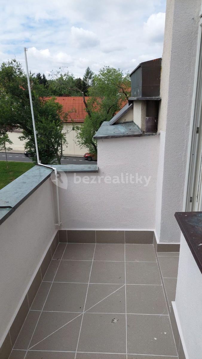 Prenájom bytu 2-izbový 60 m², Velvarská, Praha, Praha