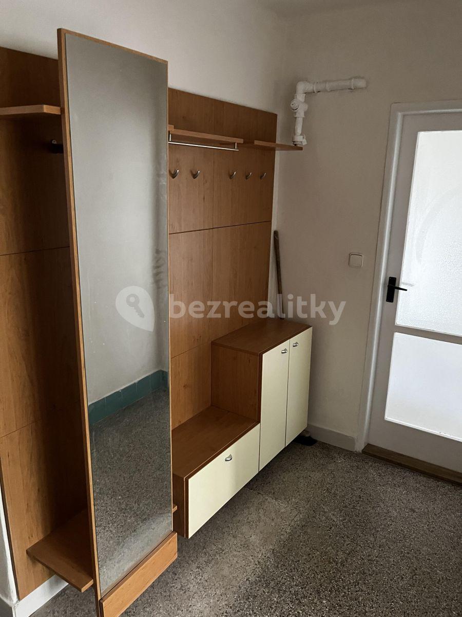 Prenájom bytu 2-izbový 51 m², Smetáčkova, Slaný, Středočeský kraj