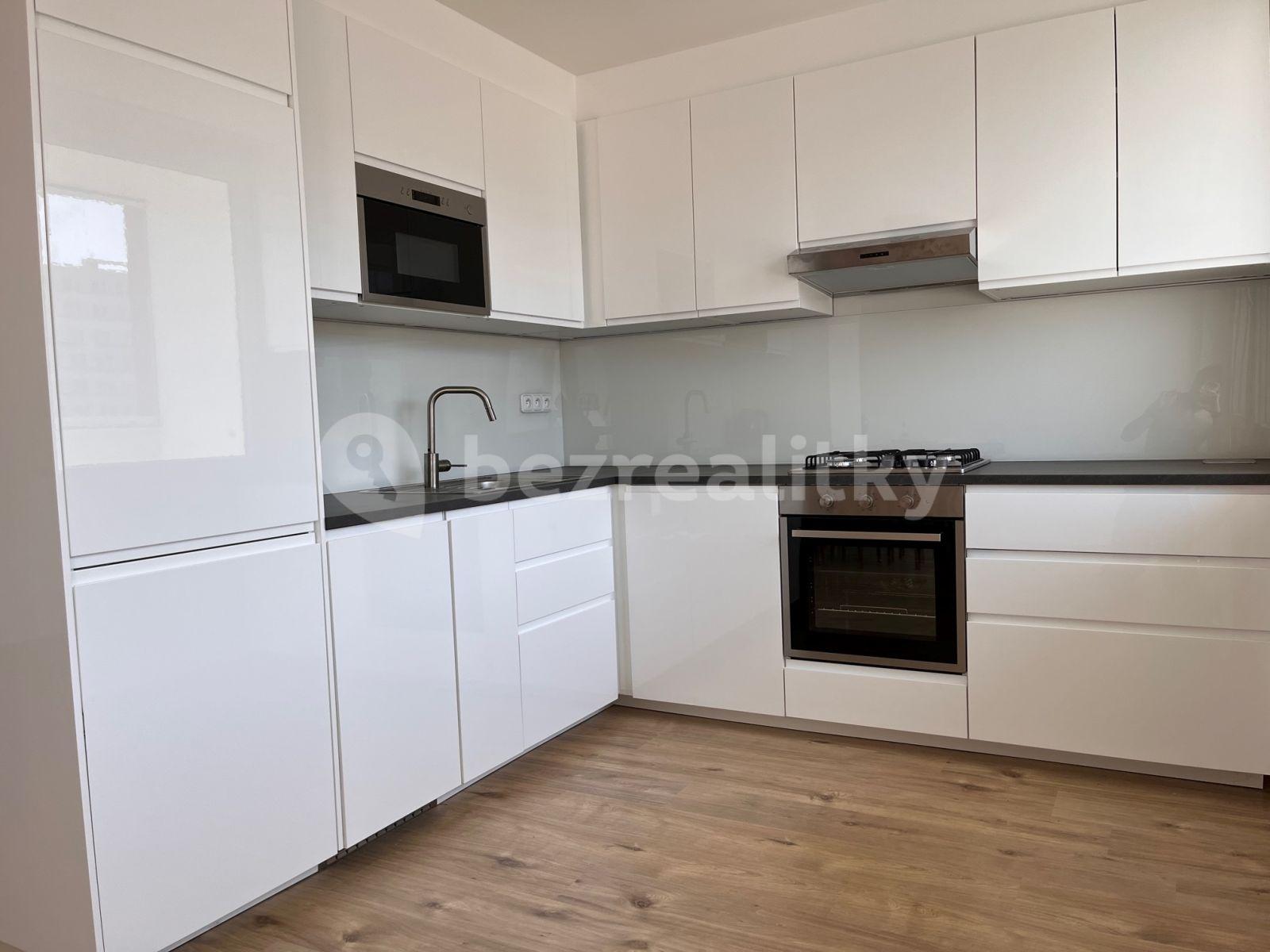 Prenájom bytu 3-izbový 62 m², Bernolákova, Praha, Praha