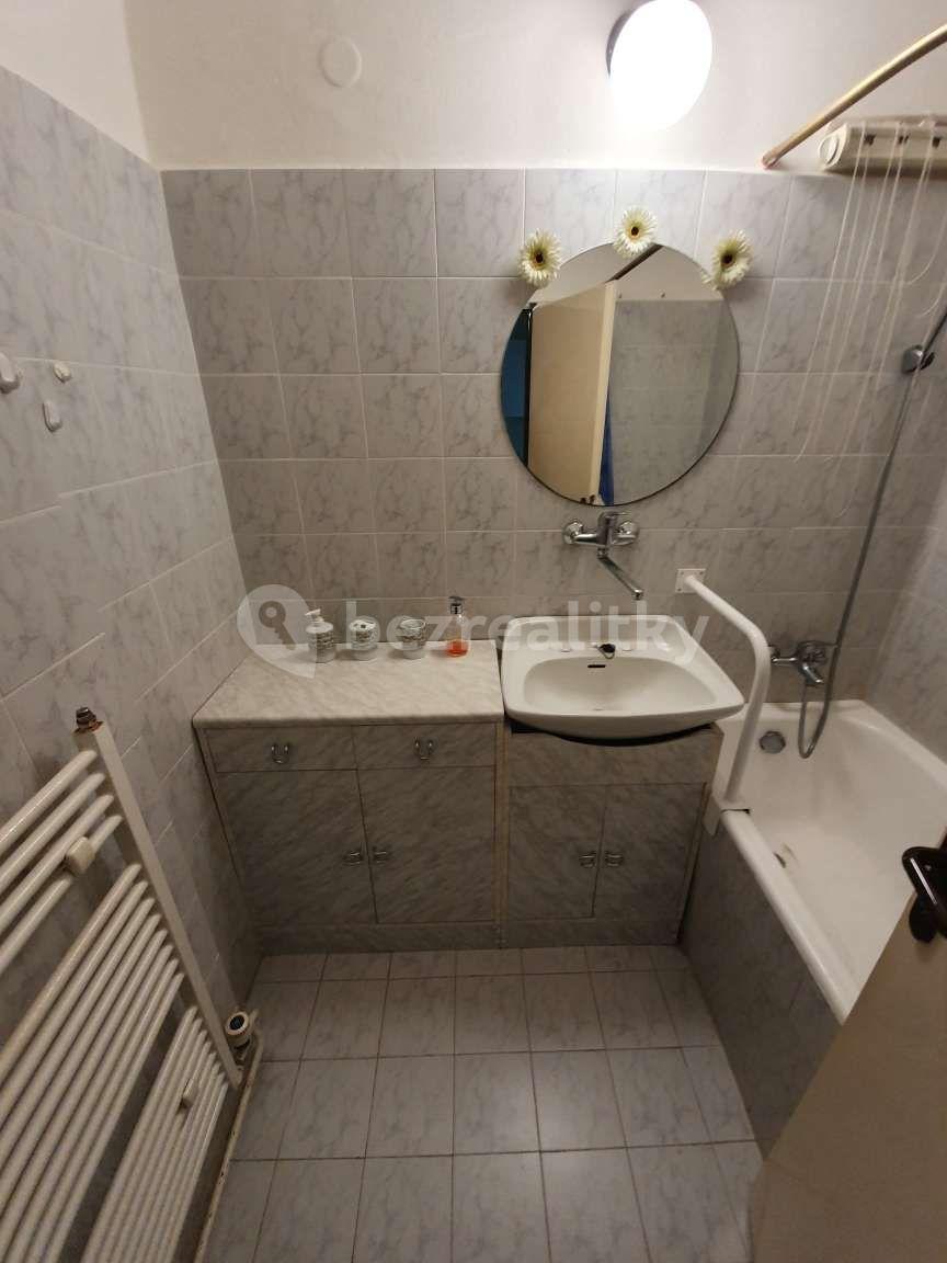 Prenájom bytu 2-izbový 65 m², Kamýcká, Praha, Praha