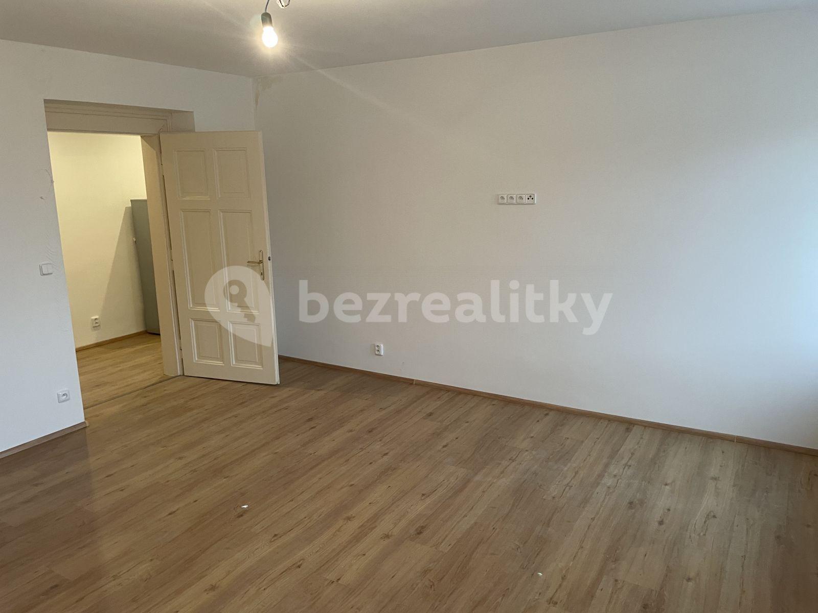 Prenájom bytu 3-izbový 83 m², Na Konvářce, Praha, Praha