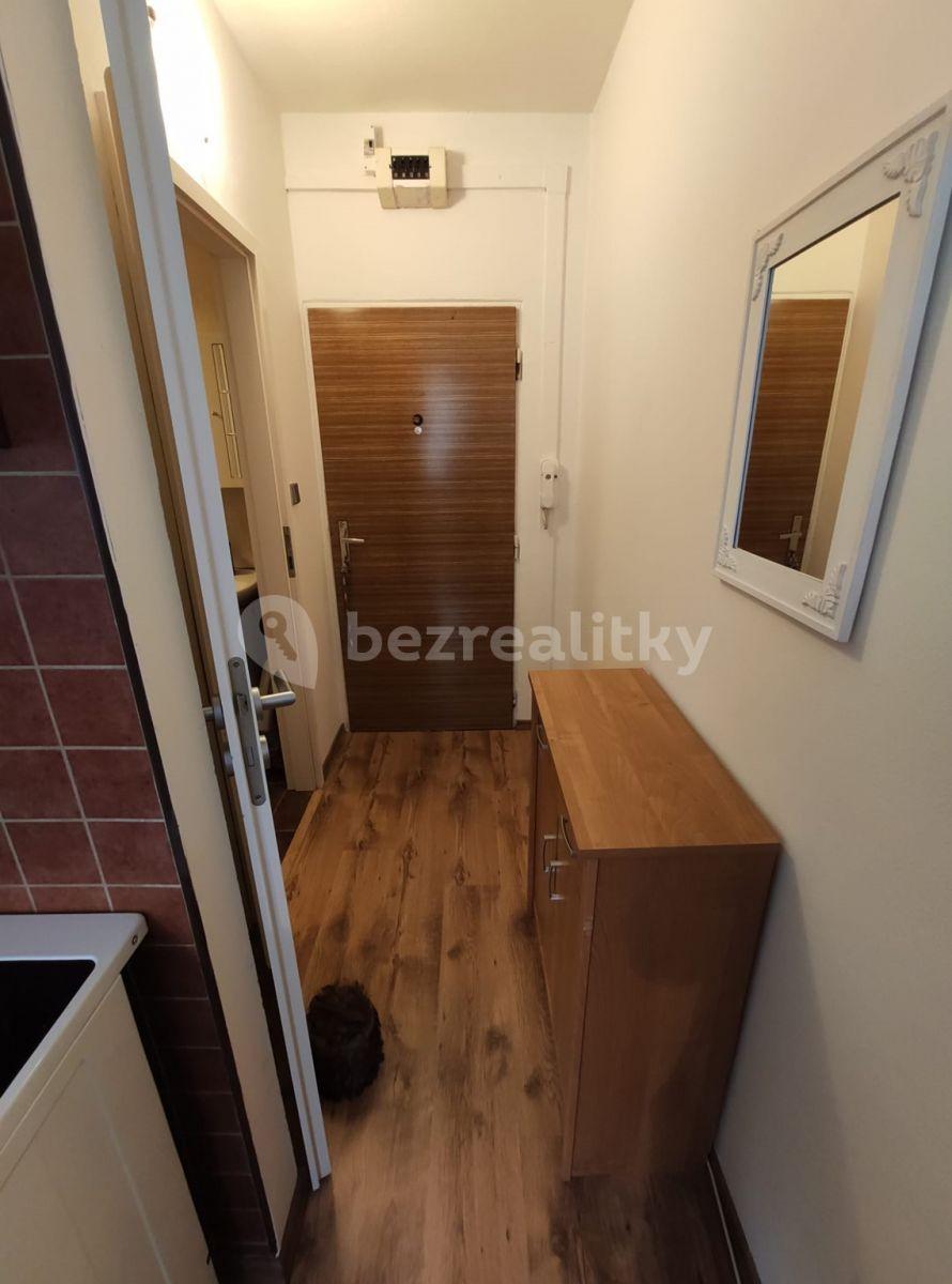 Prenájom bytu 2-izbový 37 m², Větrná, České Budějovice, Jihočeský kraj