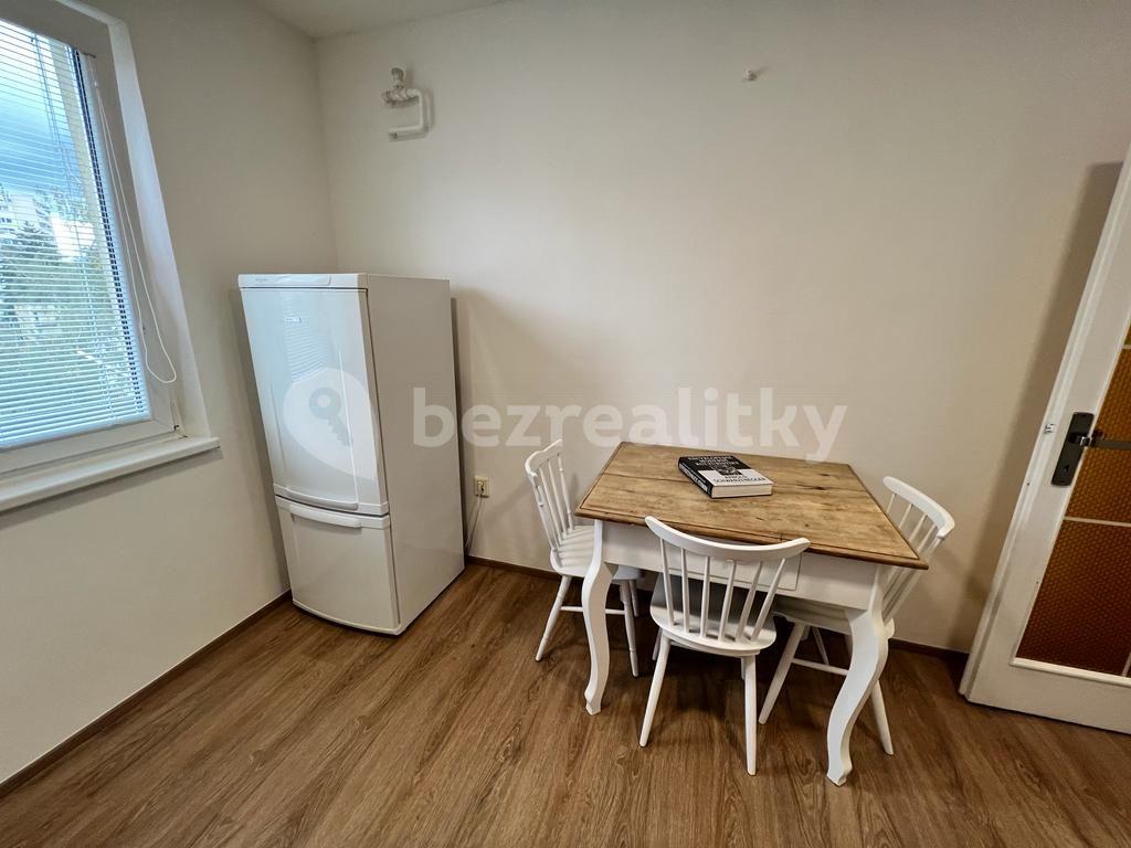 Prenájom bytu 2-izbový 72 m², Padělky III, Zlín, Zlínský kraj