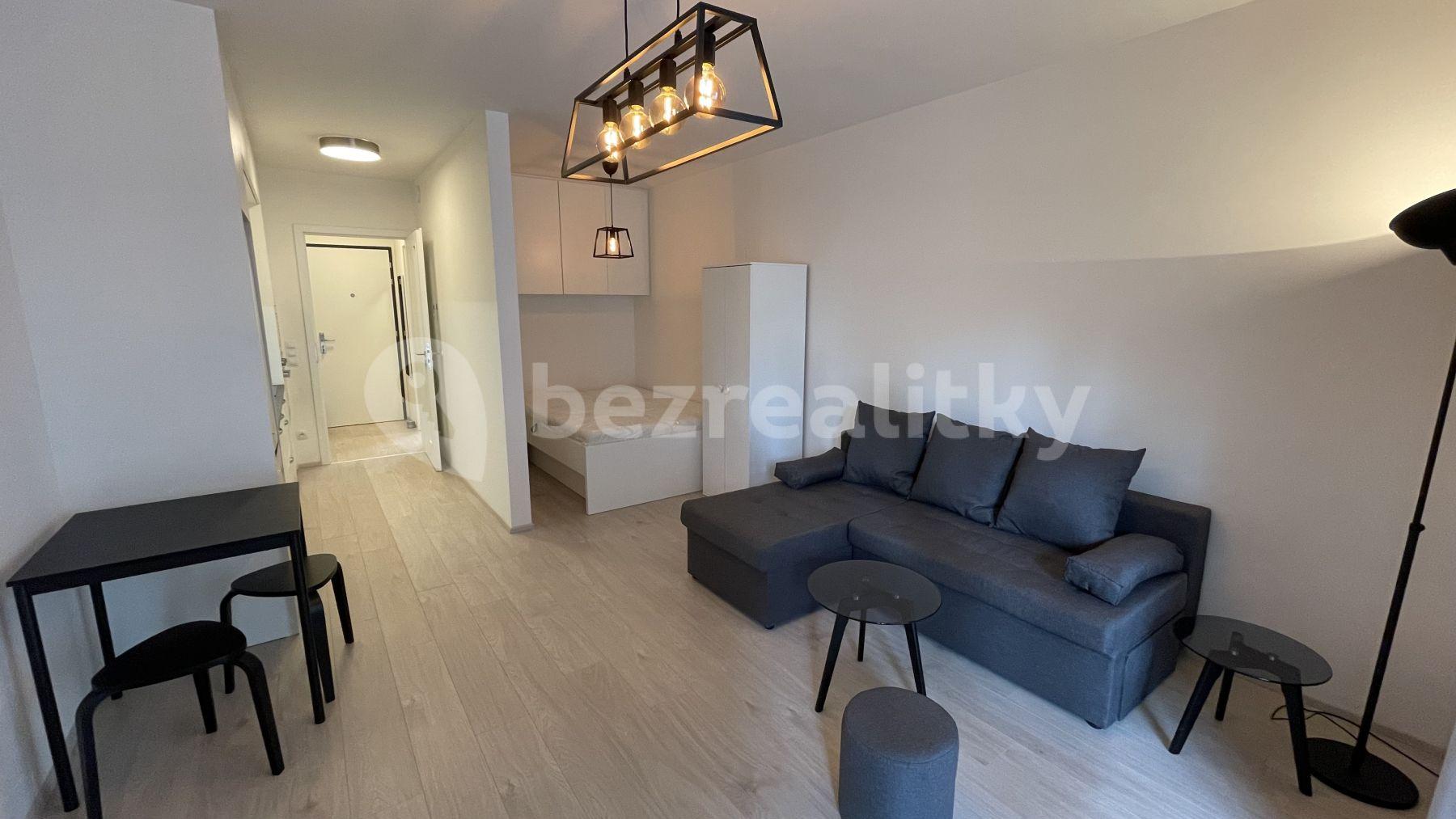 Prenájom bytu 1-izbový 33 m², Hartigova, Praha, Praha