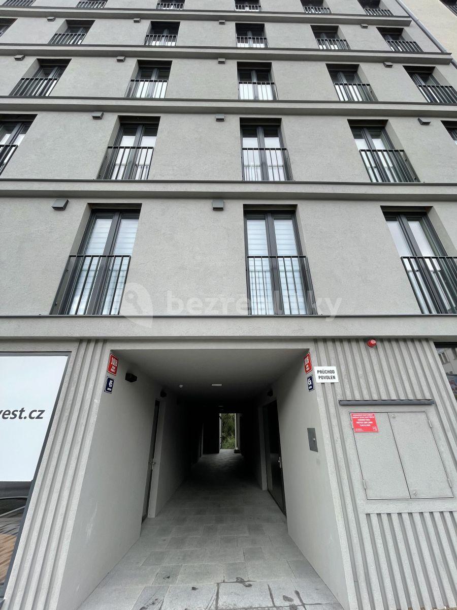 Prenájom bytu 1-izbový 33 m², Hartigova, Praha, Praha