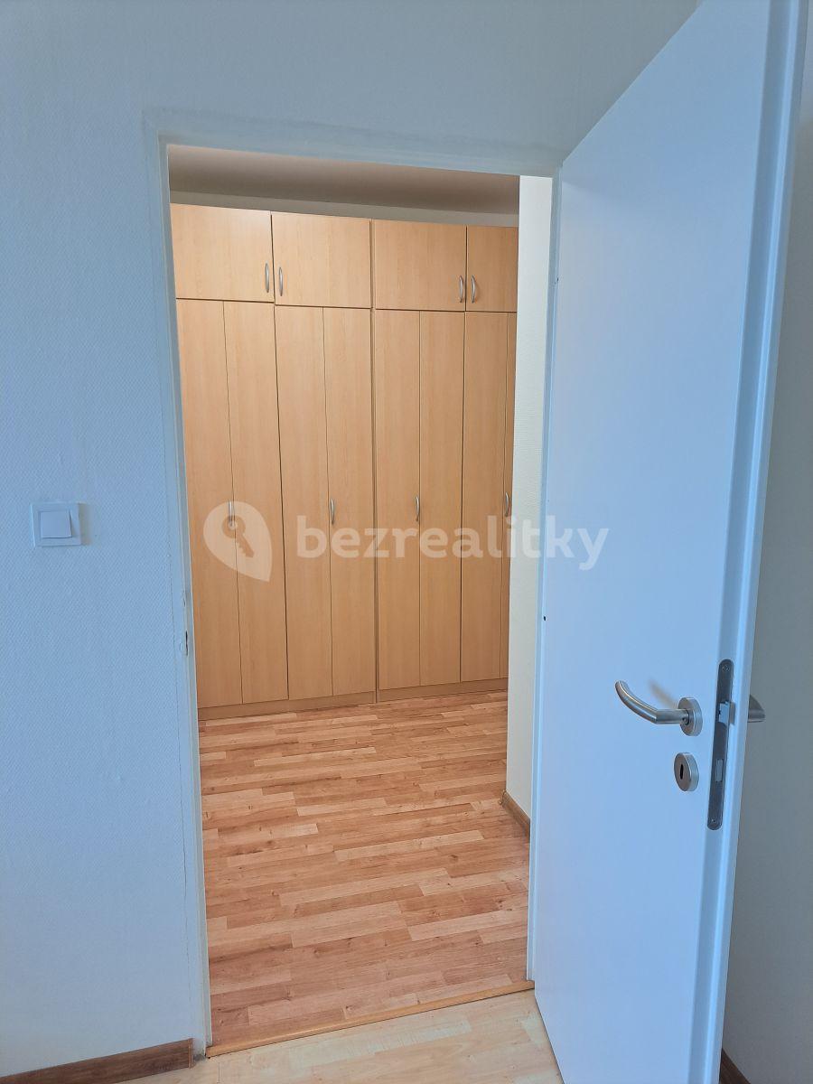 Prenájom bytu 2-izbový 45 m², Praha, Praha