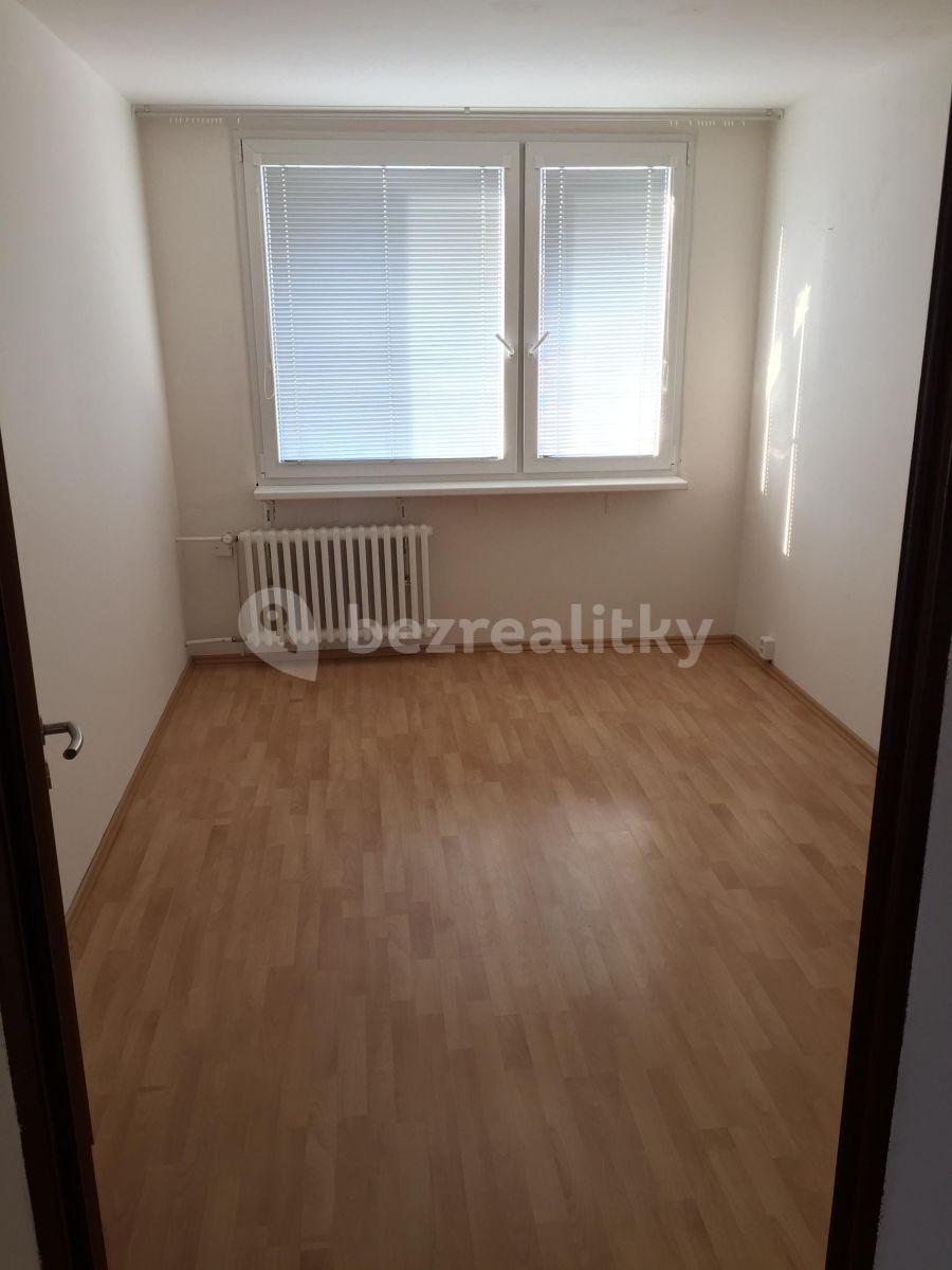 Prenájom bytu 3-izbový 72 m², Stříbrského, Praha, Praha